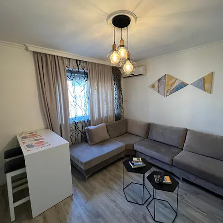 Skanderbeg View 2 تيرانا