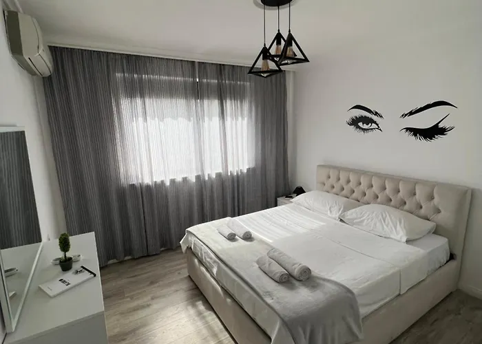 Skanderbeg View Апартаменты *