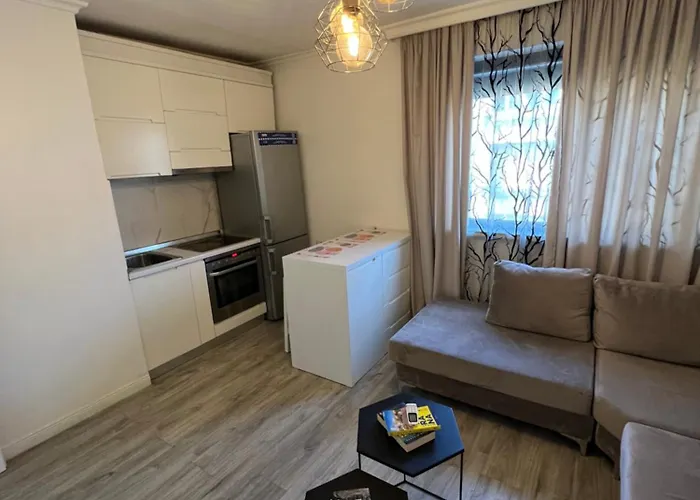 Skanderbeg View Тирана