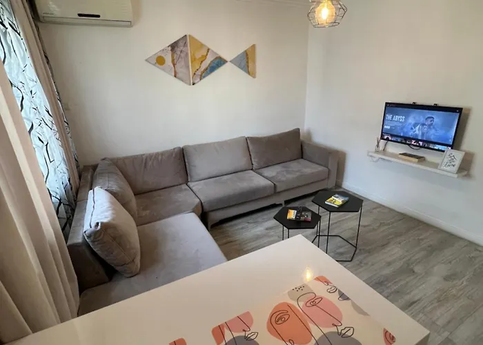 Skanderbeg View * Tirana